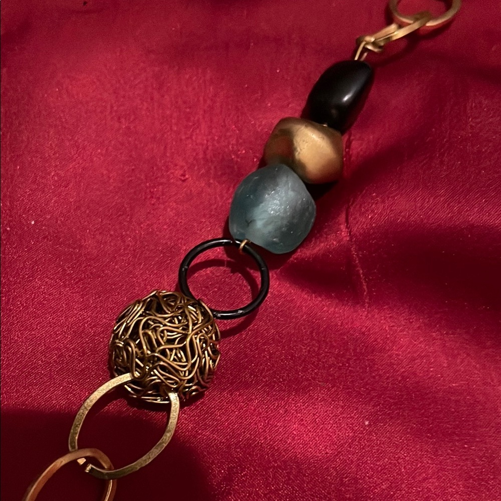 Fashion Jewelry Gold and Blue Necklace with Artistic Pendant - Picture 4 of 7